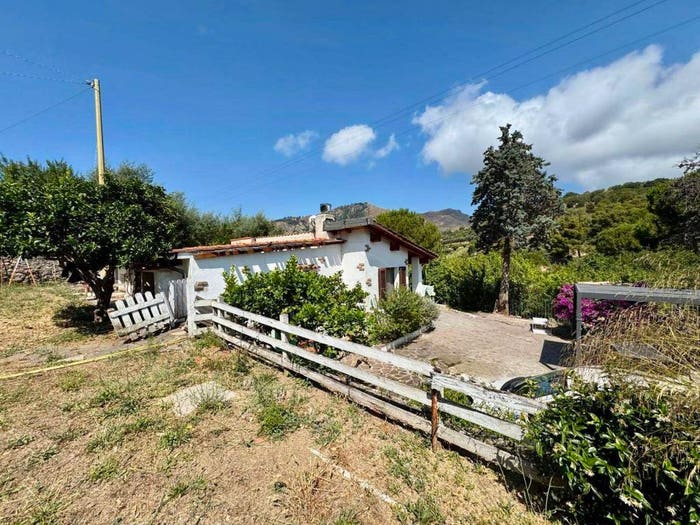 Casa quadrilocale in vendita in Porto Azzurro