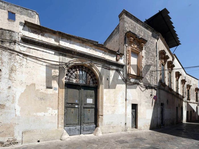Casa con 6 locali in vendita in Centro, Galatina