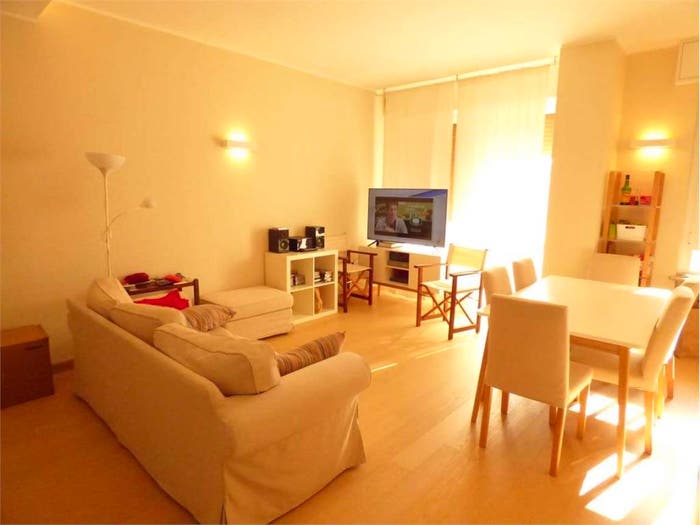 Appartamento trilocale in vendita in via Novaro, Affori, Milano
