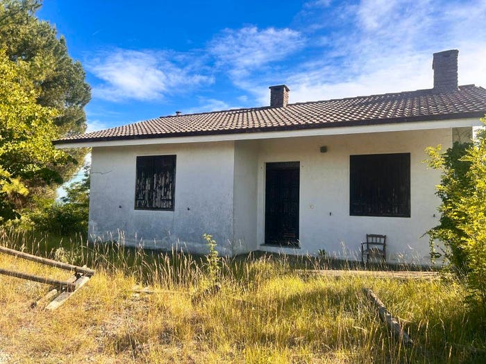 Casa quadrilocale in vendita in Via Aldo Domini, San Donato, Mango