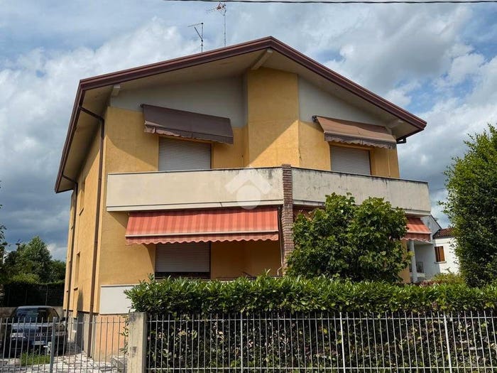 Casa quadrilocale in vendita in Via antonio canova, Rorai Grande Grigoletti, Pordenone