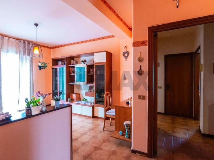 Appartamento trilocale in vendita in Via Palermo, Palermo Indipendenza, Catania
