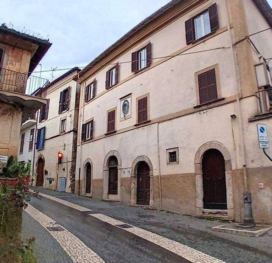 Appartamento con 6 locali in vendita in Via Don Giuseppe Morosini, Centro, Ferentino