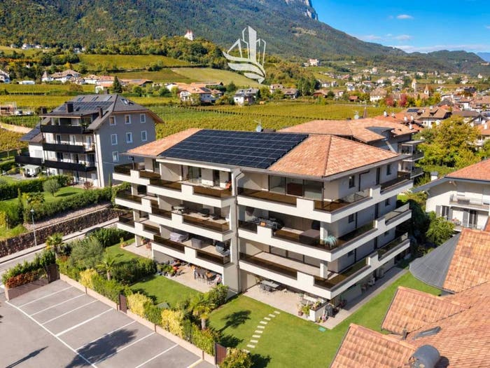 Casa quadrilocale in vendita in via Caldaro, San Michele, Appiano sulla Strada del Vino