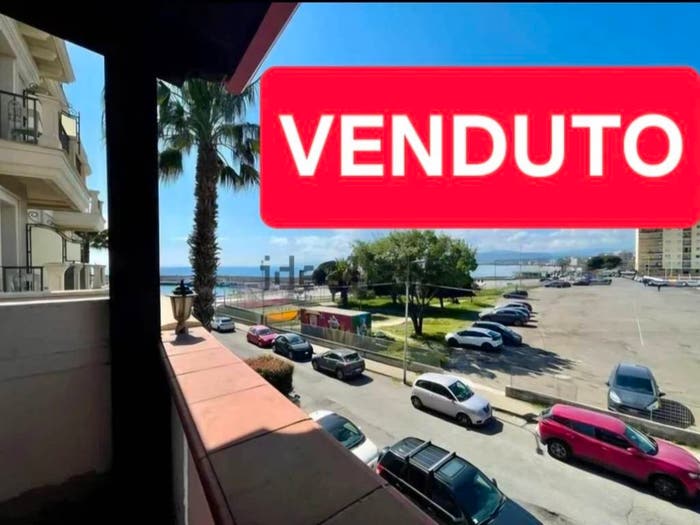 Appartamento bilocale in vendita in Via Enrico Aristippo, Catanzaro Lido, Catanzaro