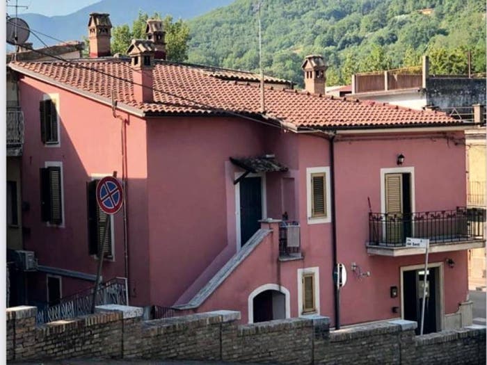 Appartamento quadrilocale in vendita in Via dei Santi, Centro, Civitella Roveto