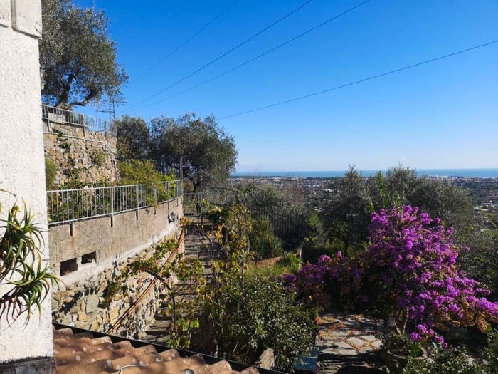 Casa con 6 locali in vendita in Via per Nicola, Casano Dogana Isola, Luni