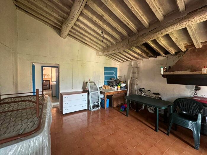Appartamento quadrilocale in vendita in Via Sceltino, Ripa Pozzi Querceta Ponterosso, Seravezza