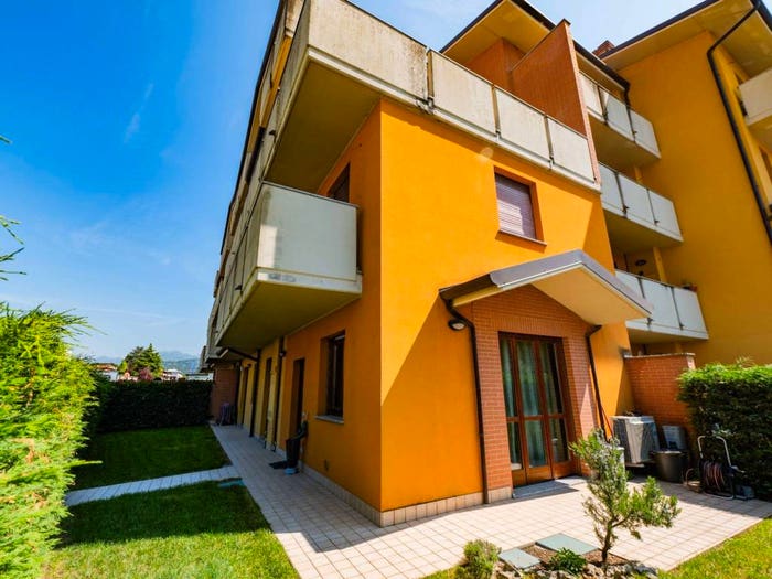Appartamento trilocale in vendita in Via Provinciale, Centro, Albino