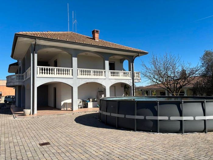 Casa con 6 locali in vendita in Via agostino luogo, Divignano