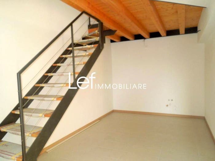 Appartamento con 5 locali in vendita in Piazza Vittorio Emanuele II, Centro, Pieve di Soligo