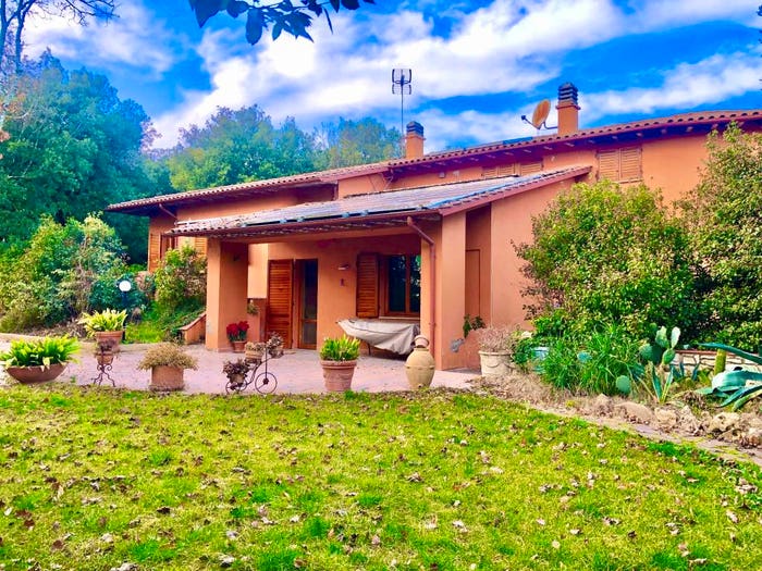 Casa con 6 locali in vendita in Viale dei Castagni, Città della Domenica Monte Malbe, Perugia