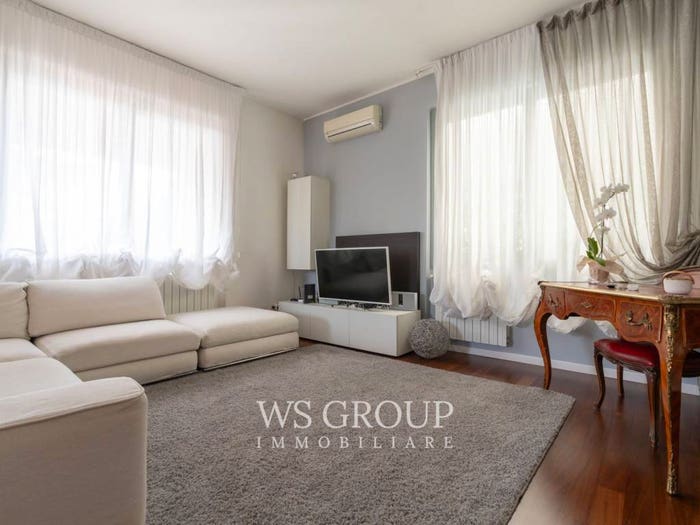 Casa con 5 locali in vendita in Via Pasubio, Macherio