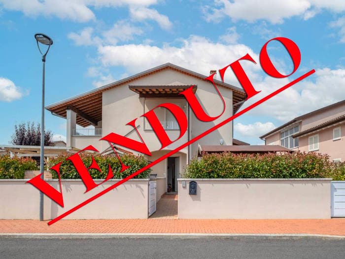 Appartamento trilocale in vendita in Via Nilde Iotti, Bientina