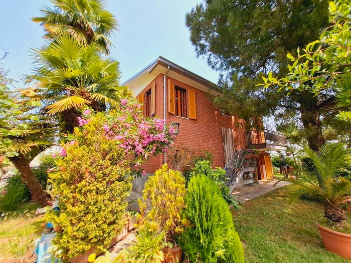 Casa quadrilocale in vendita in Via Serra, Castell'Alfero