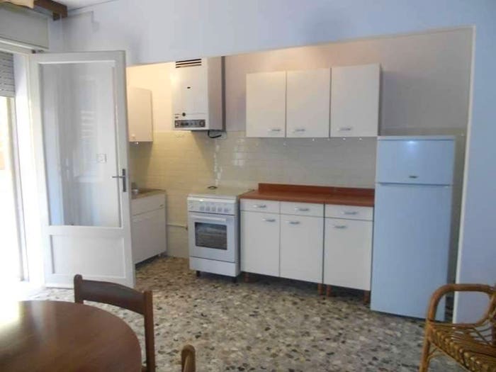 Appartamento trilocale in affitto in via cesare battisti, Semicentro, Este