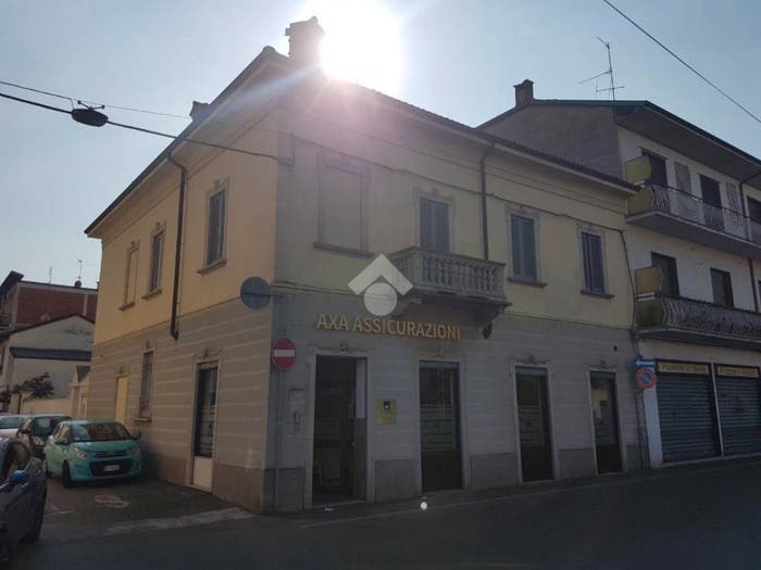 Casa con 6 locali in vendita in Via Monte Grappa, Centro, Corbetta