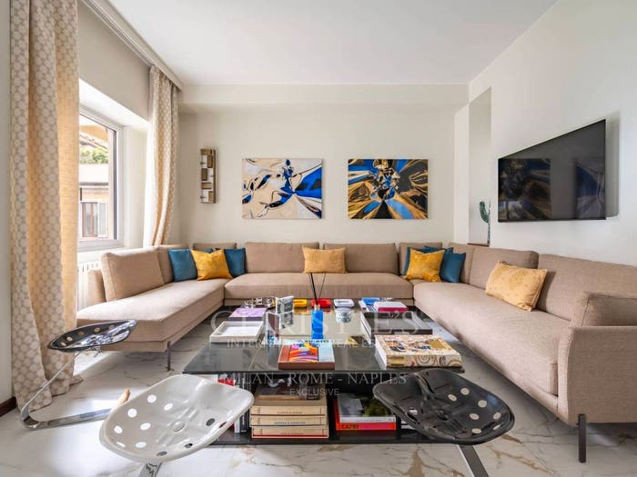 Appartamento con 5 locali in vendita in Via Gaetano Donizetti, Palestro, Milano