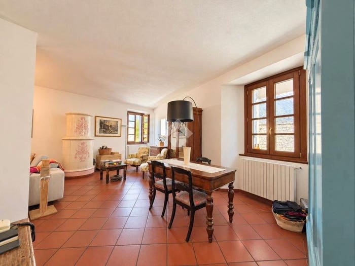 Appartamento quadrilocale in vendita in Vicolo Capo di Terra, Centro, Tirano