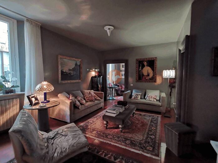 Casa con 6 locali in vendita in Via San Francesco d'Assisi, Centro Storico, Fano