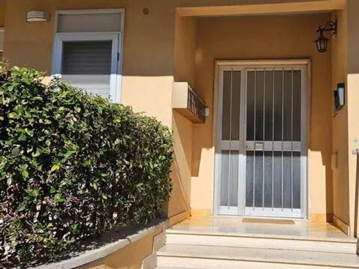 Appartamento trilocale in vendita in Via Del Giardino, Centro, Montalto di Castro