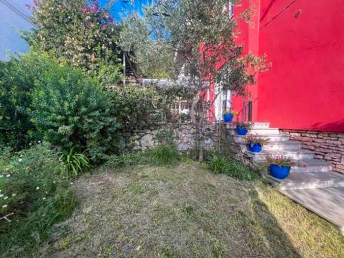Appartamento quadrilocale in vendita in Piazza Figoli, La Serra Tellaro, Lerici