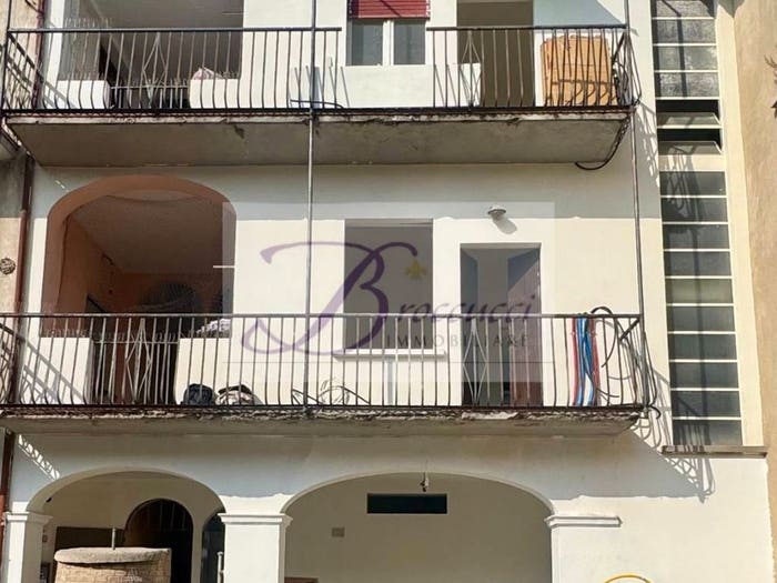Appartamento bilocale in vendita in Via Lombardia, Cascine Maggio, Castronno