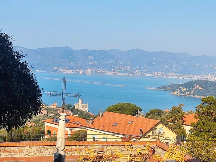 Appartamento bilocale in vendita in La Serra Tellaro, Lerici