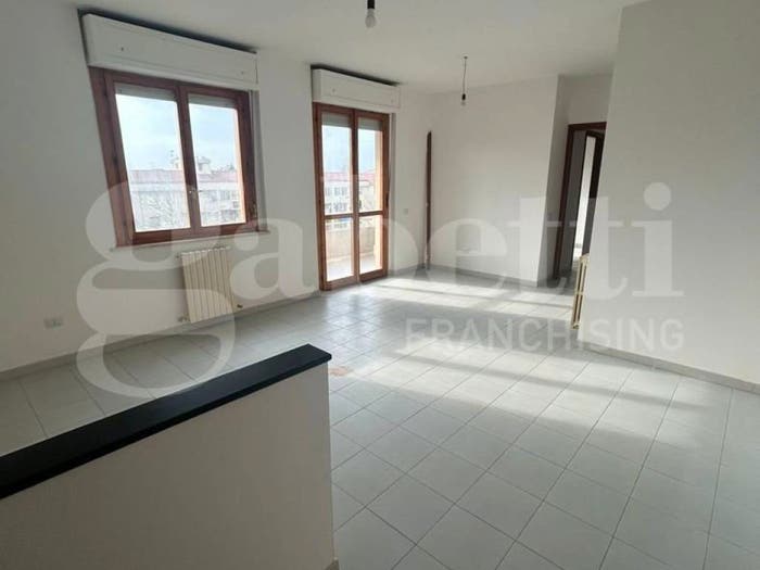 Appartamento con 5 locali in vendita in VIA MONSIGNOR COGONI, Centro, Oristano