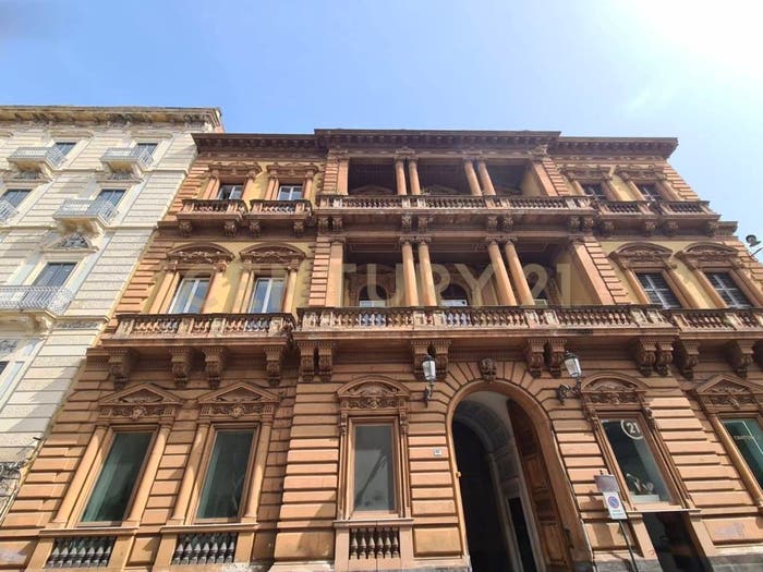Casa con 6 locali in vendita in Via Etnea, XX Settembre Tribunale, Catania