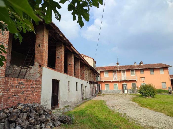 Casa con 6 locali in vendita in Gerbido, Albano Vercellese