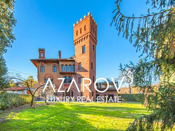 Casa con 6 locali in vendita in Strada Spinetta, Borgomanero