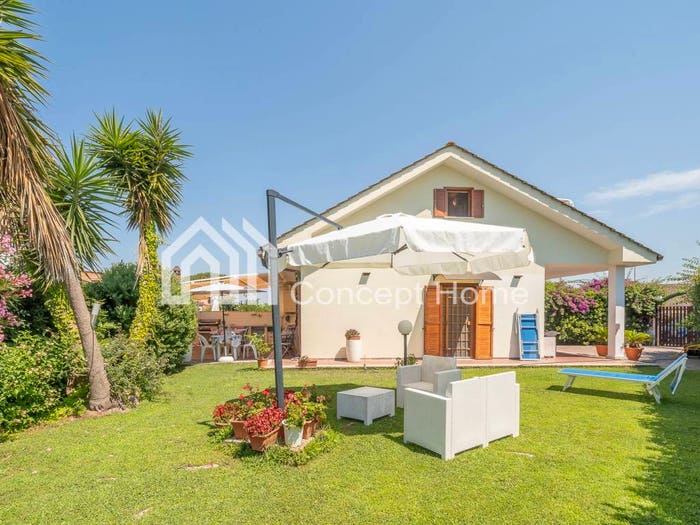 Casa quadrilocale in vendita in Via Regolo, Colle Romito, Ardea