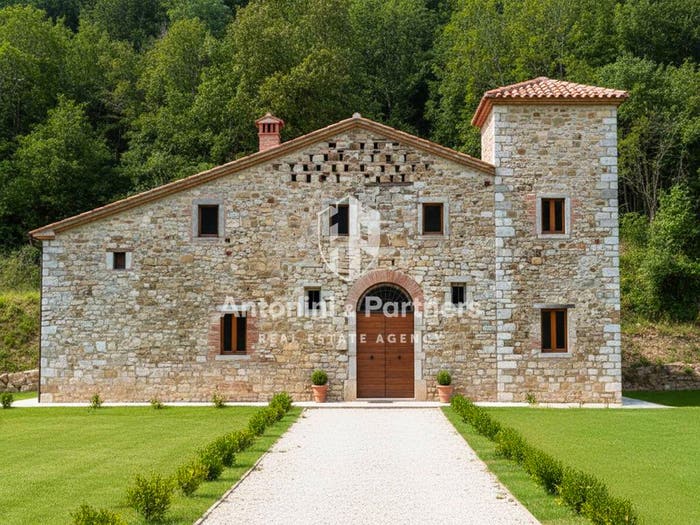 Casa con 6 locali in vendita in Via del Furioso, Monte Castello di Vibio