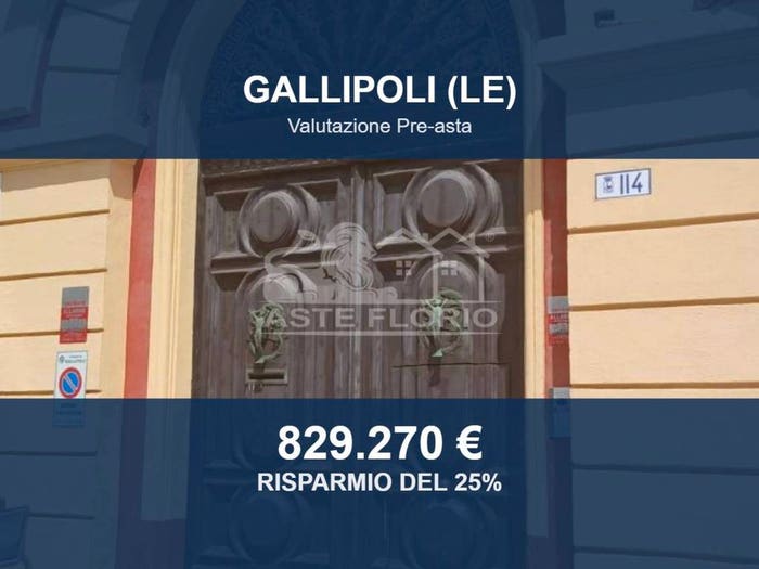 Appartamento con 6 locali in vendita in Corso Roma, Centro, Gallipoli