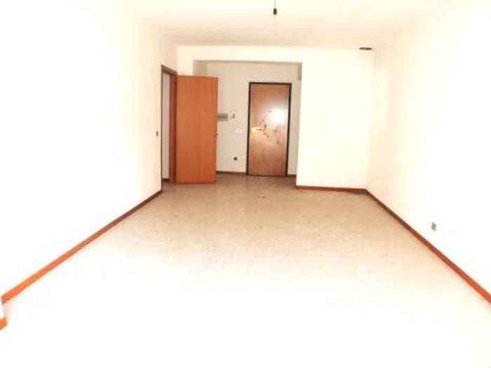 Appartamento trilocale in vendita in Via Roma No Number, Centro, Carsoli