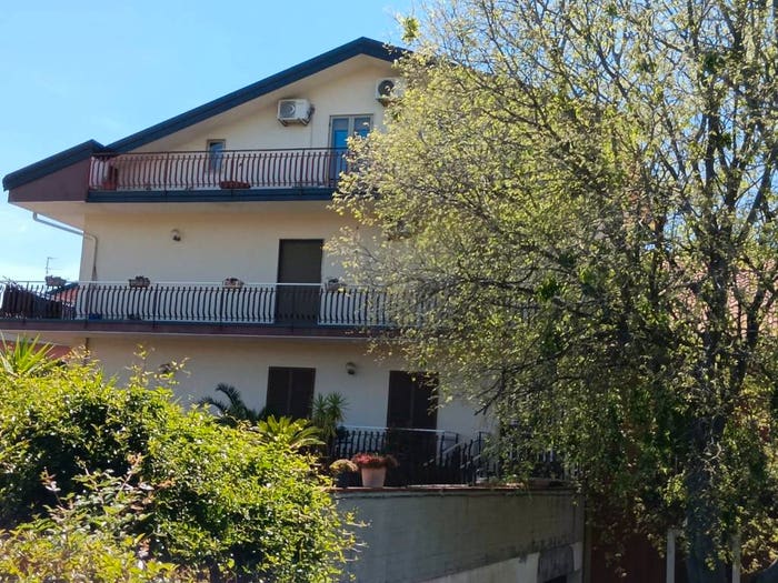 Appartamento trilocale in vendita in Centro, Aci Sant'Antonio