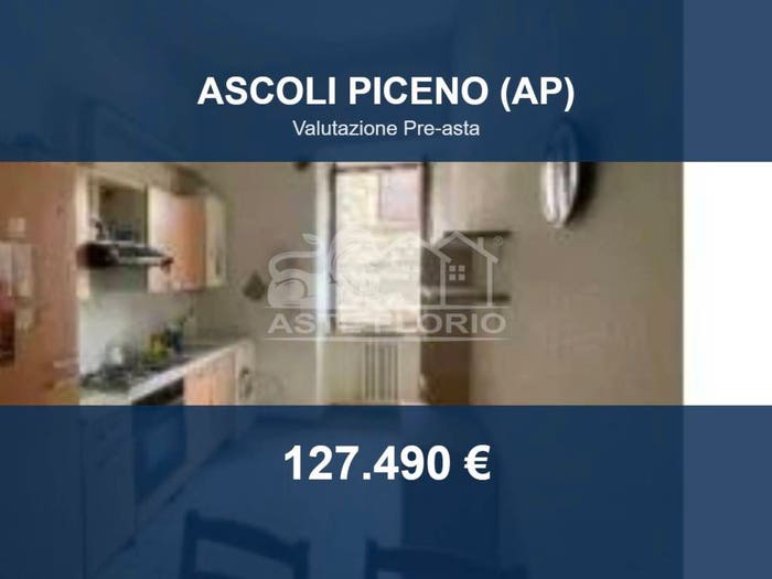 Appartamento con 6 locali in vendita in Via Luigi Mercantini, Ascoli Piceno