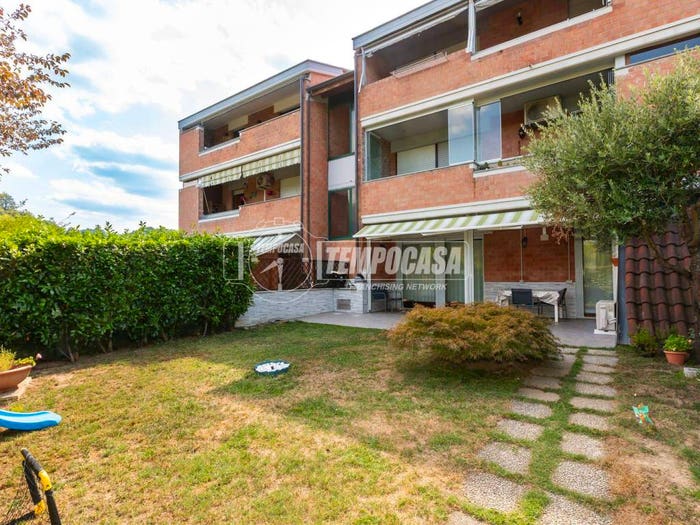 Appartamento quadrilocale in vendita in Via LORENZINI, Centro, Gassino Torinese