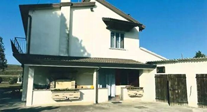 Appartamento quadrilocale in vendita in Via Cavaizza, Rosara, Codevigo