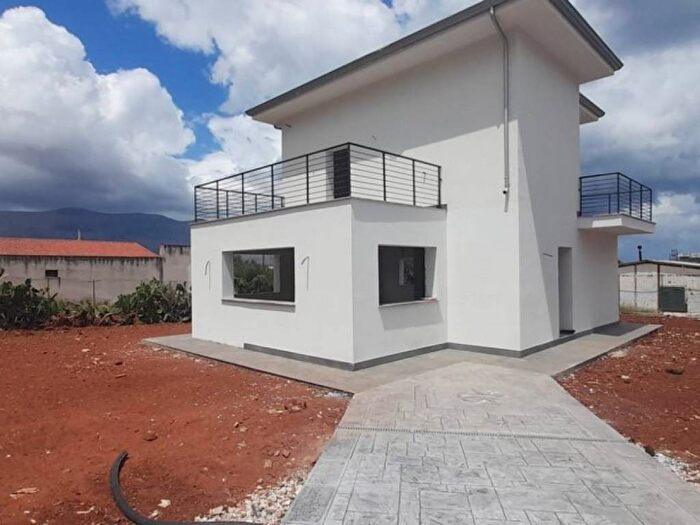 Casa con 5 locali in vendita in Via Ferdinando Magellano, Milioti, Carini