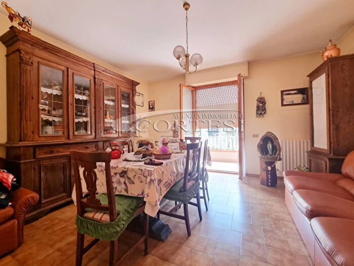 Appartamento trilocale in vendita in Citta' Di Castello