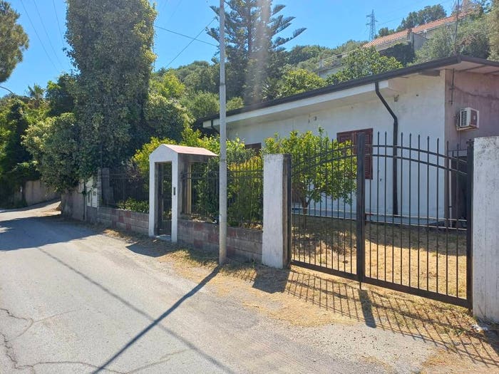 Casa quadrilocale in vendita in Contrada Prato, Centro, Patti