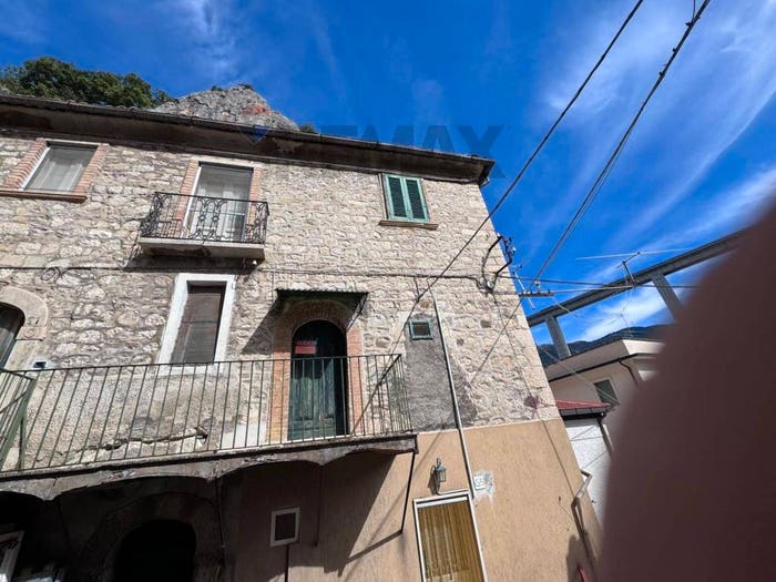 Casa trilocale in vendita in Villa Santa Maria