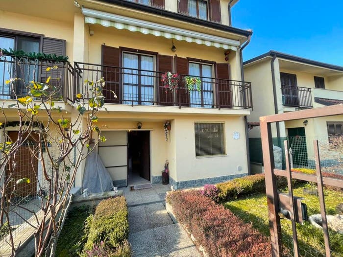 Casa quadrilocale in vendita in Via Roma, Borgo San Giovanni
