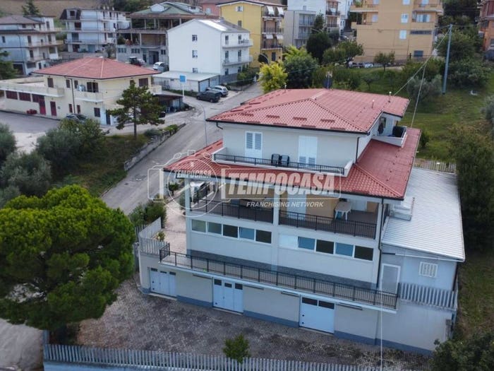 Appartamento quadrilocale in vendita in Via Umbria, Centro, Montegranaro