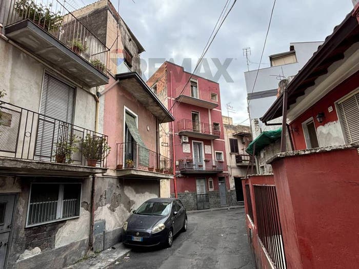 Appartamento trilocale in vendita in Via Falconieri, Paternò