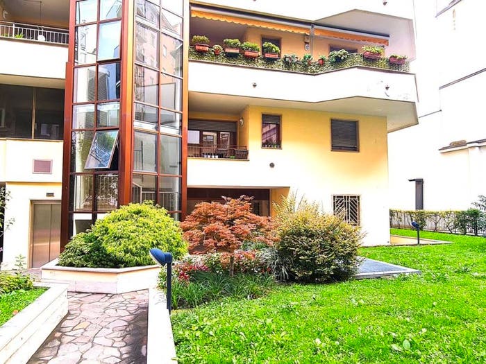 Appartamento trilocale in vendita in Viale Corsica, Argonne Corsica, Milano