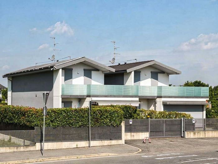 Casa quadrilocale in vendita in Via Ariosto, Cadorago Caslino Al Piano, Cadorago