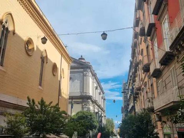 Appartamento quadrilocale in vendita in Via Duomo, Centro Storico, Napoli